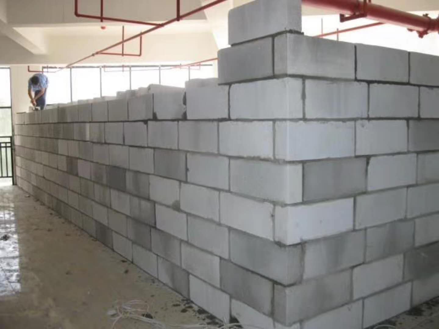 灵寿蒸压加气混凝土砌块承重墙静力和抗震性能的研究